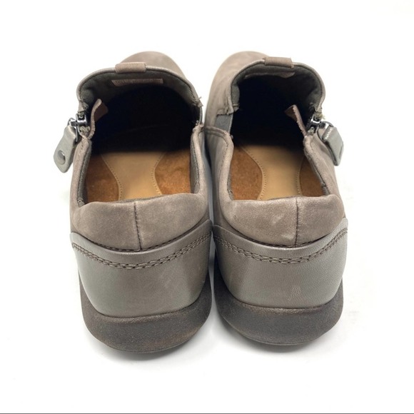 NWOB Cobb Hill Rockport Amalie Taupe Leather Brown Zipper Slip On Loafers - Picture 6 of 11